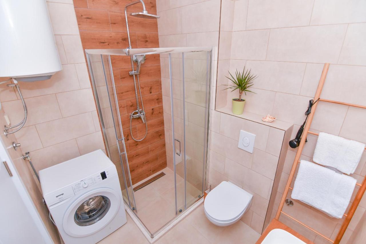 Apartmani Porat Igalo Bagian luar foto