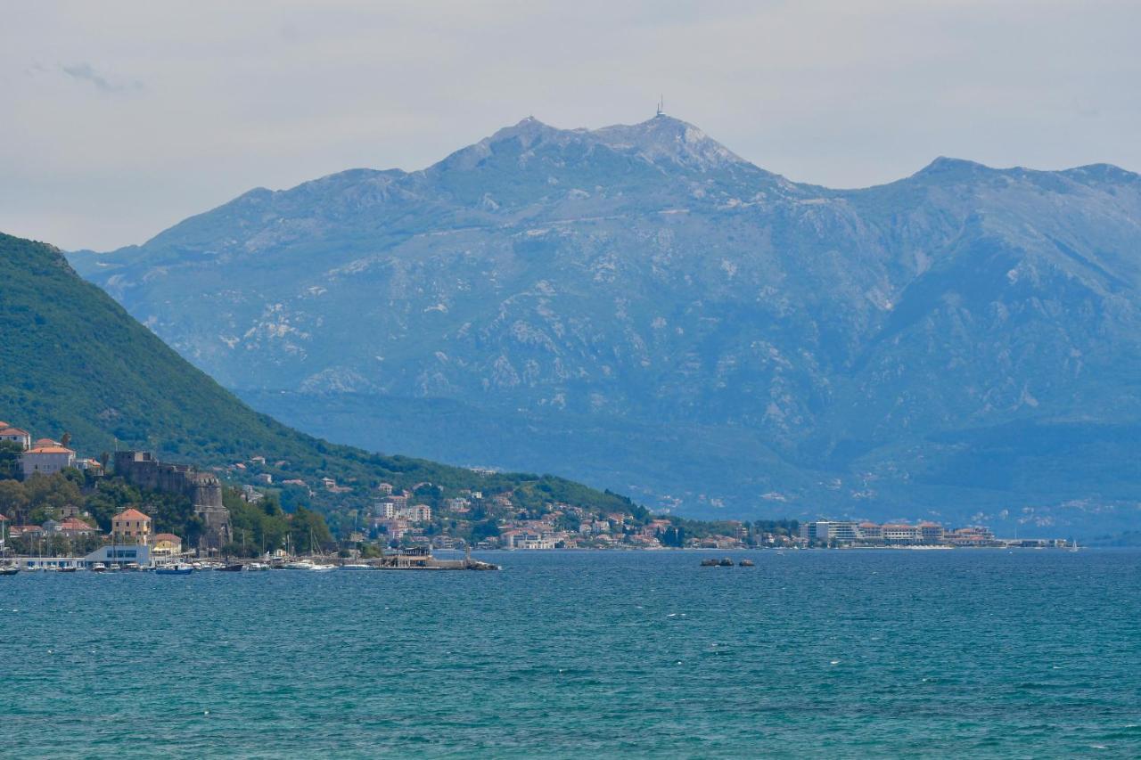 Apartmani Porat Igalo Bagian luar foto
