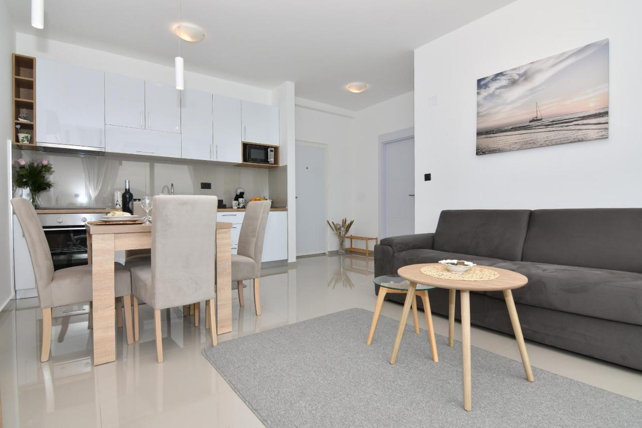 Apartmani Porat Igalo Bagian luar foto