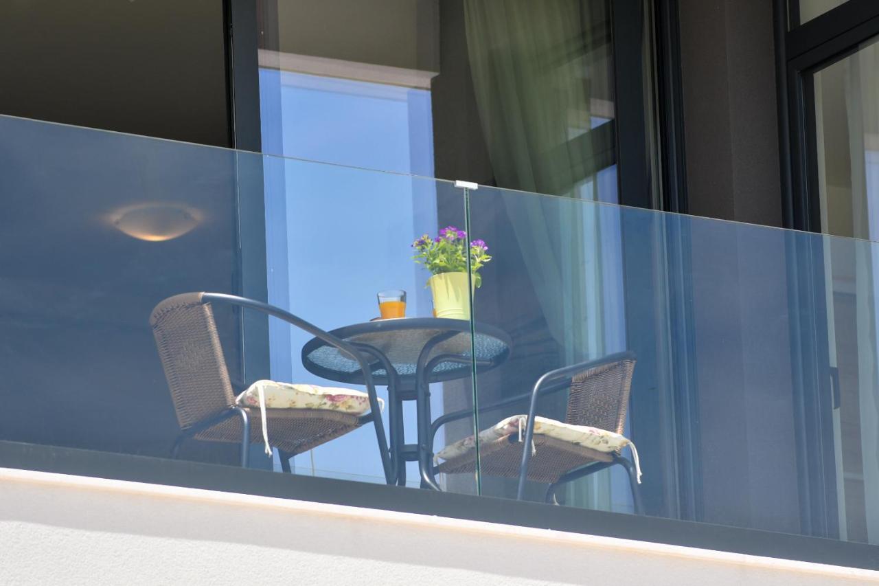 Apartmani Porat Igalo Bagian luar foto