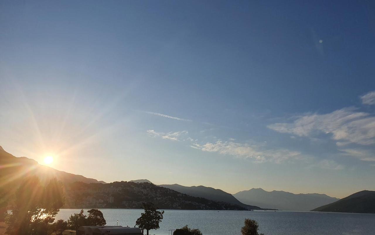 Apartmani Porat Igalo Bagian luar foto